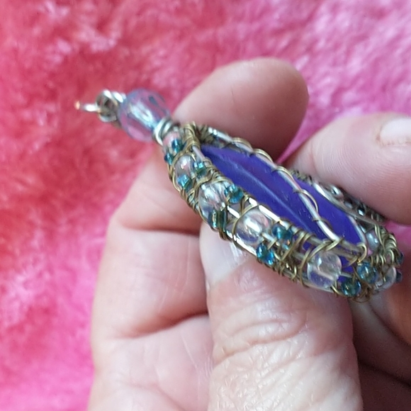 NWT Handcrafted Wire Wrapped Beach Glass, Long Point, Ontario Pendant - Picture 3 of 4